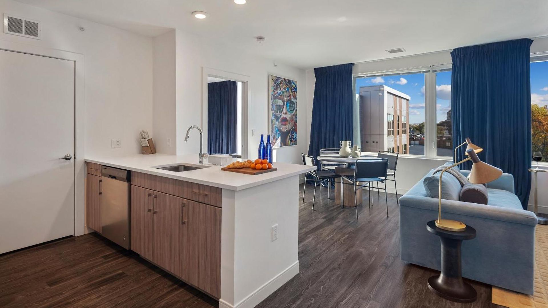 Hyatus Luxury Residences South Bay Designer Collection Aparthotel