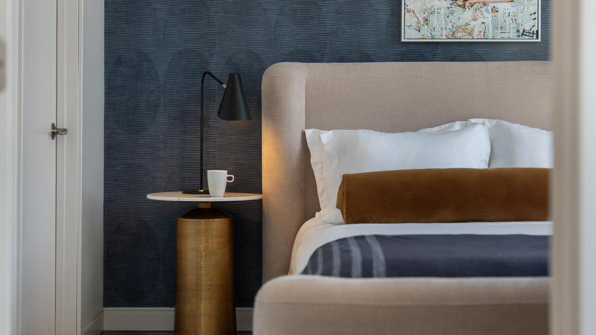 Hyatus Luxury Residences South Bay Designer Collection Aparthotel