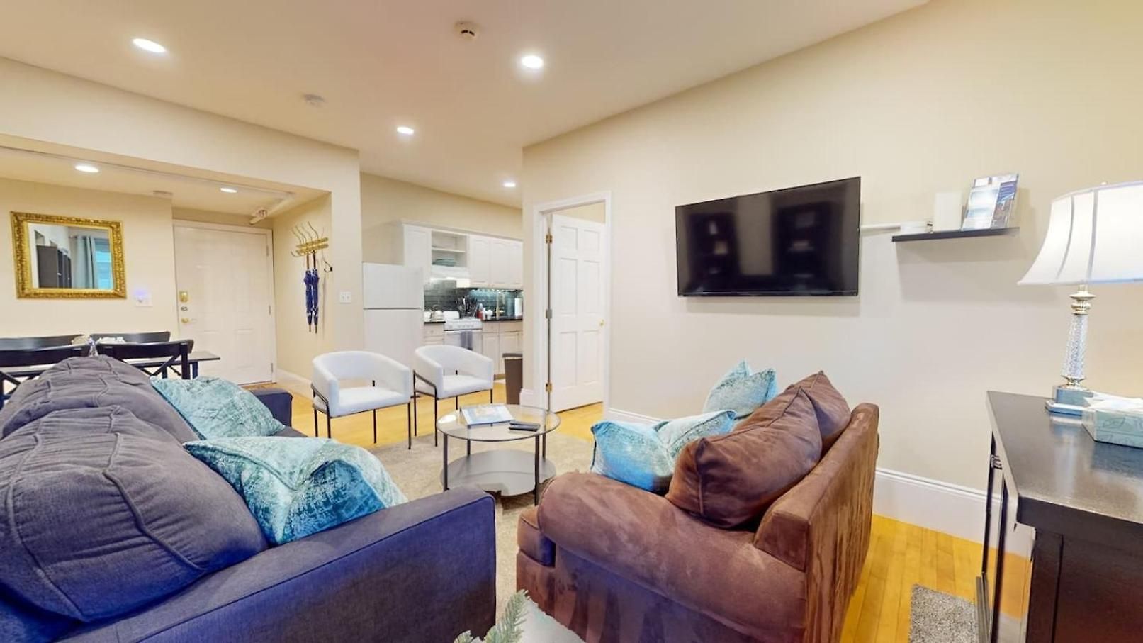Apartment 2 Bedroom Unit In The Heart Of Back Bay Boston