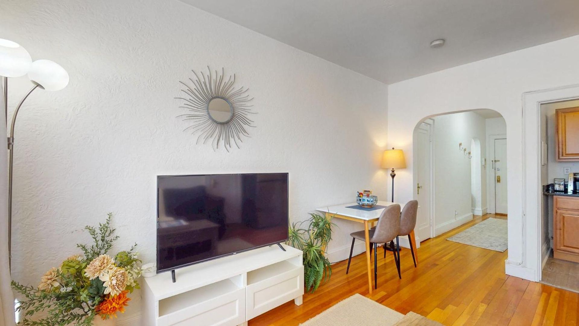 Cozy 1b, Line, Coll, Elev, Roof Deck * Boston