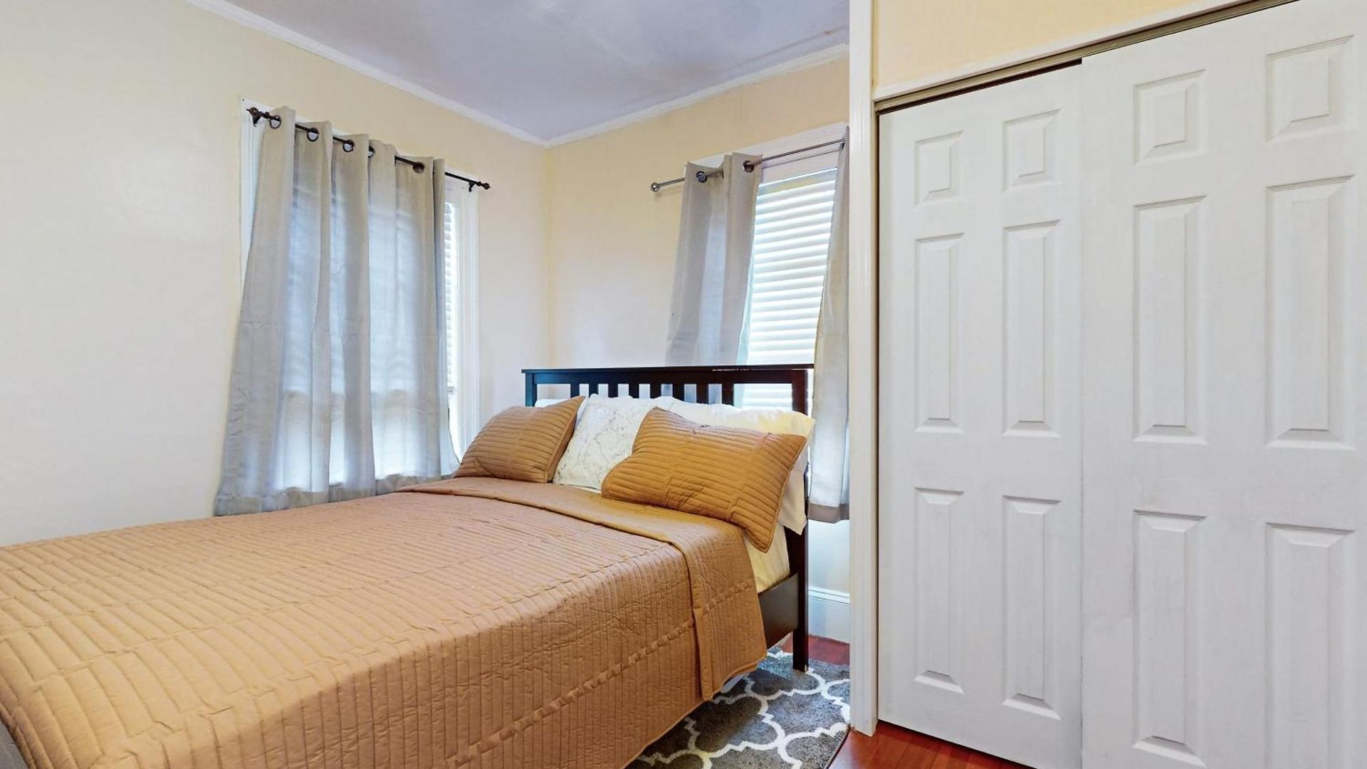 3 Mi To Franklin Park Zoo! Bright Residential *