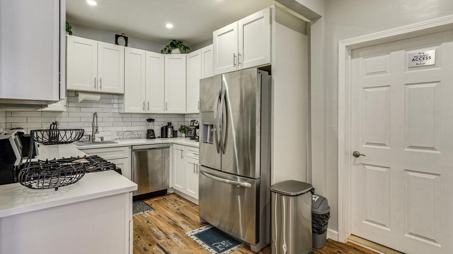 4,500-sq-ft Suburban By Franklin Park! * Boston