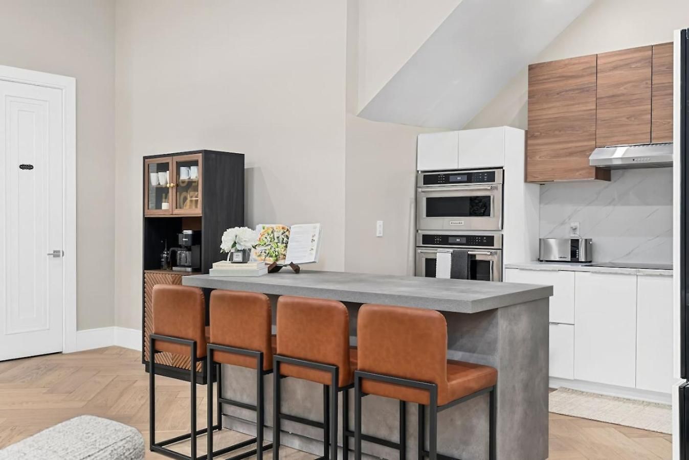 Downtown With Game & Free Parking Near Quincy Market & Water Front Holiday home Boston