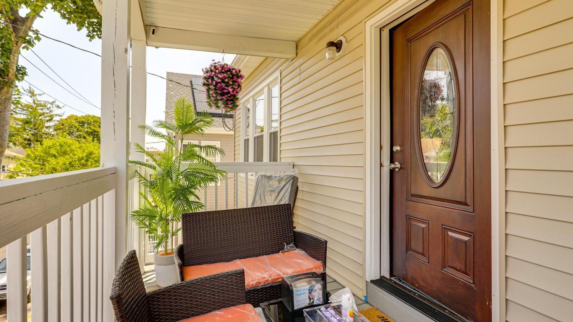 4,500-sq-ft Suburban By Franklin Park! Holiday home *