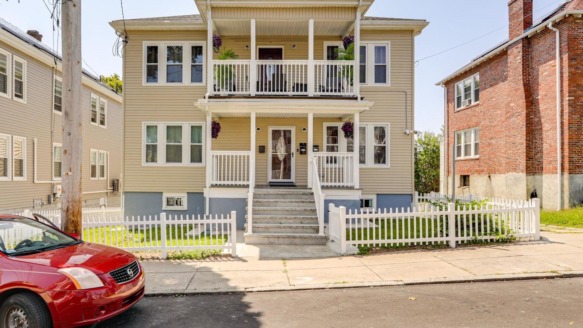 4,500-sq-ft Suburban By Franklin Park! Boston