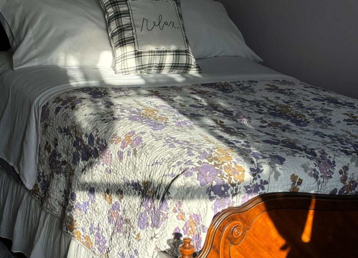Private Bedroom Near Train&buses