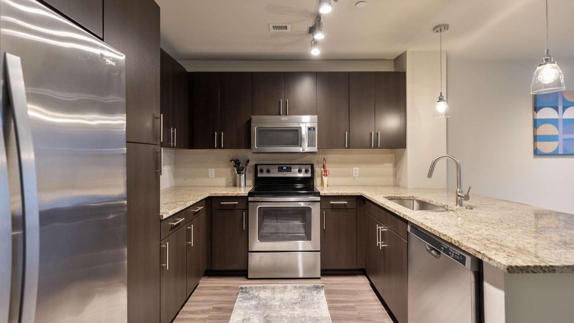 Apartment Stylish Downtown Seaport Boston