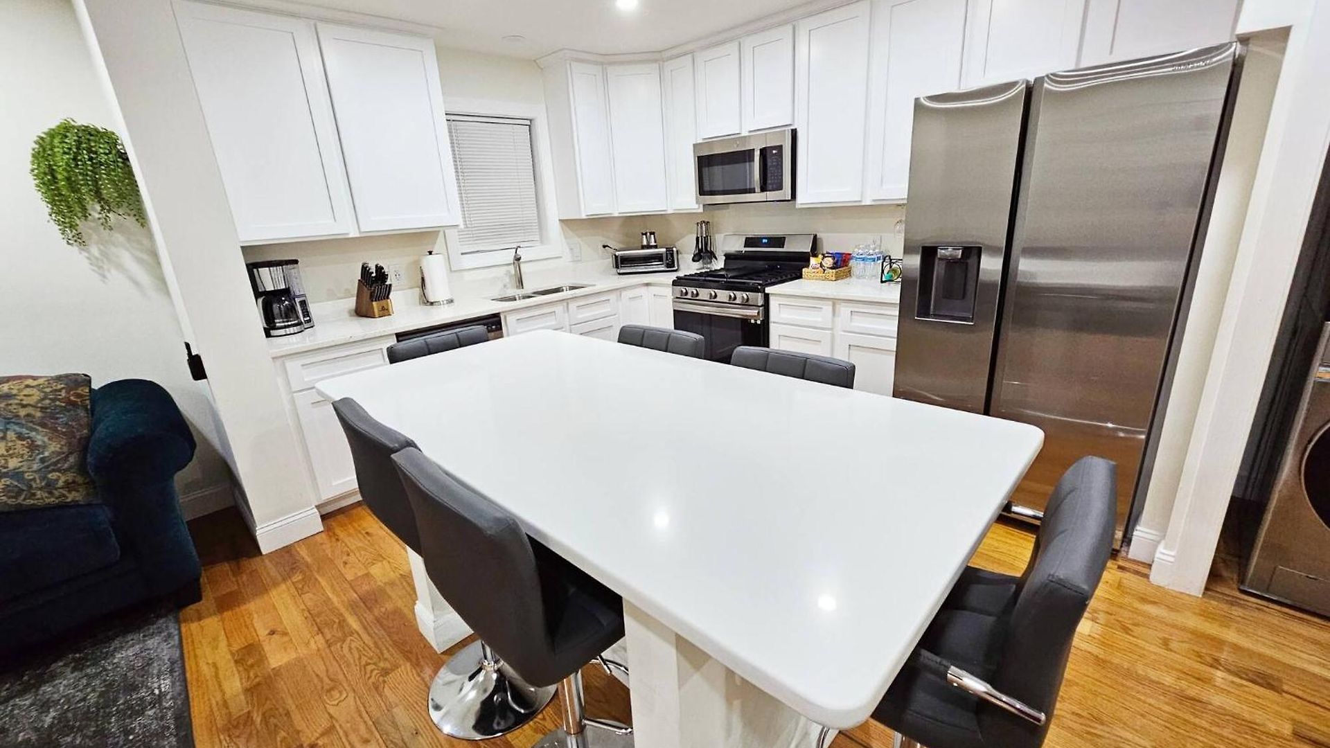 Apartment 3-bedroom Apt-7b2 20-minuite To Downtown *