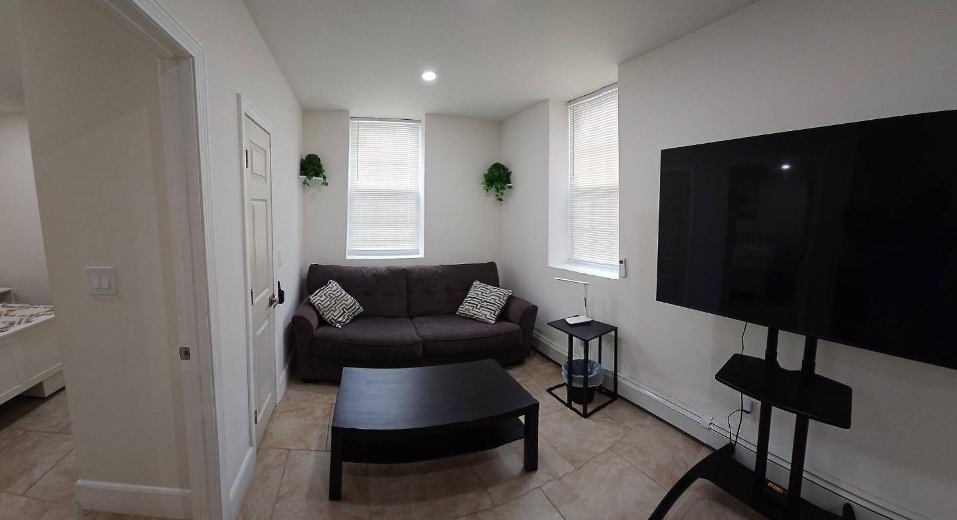 Apartment 1-bedroom Apt-9b1 20 Minutes To Downtown