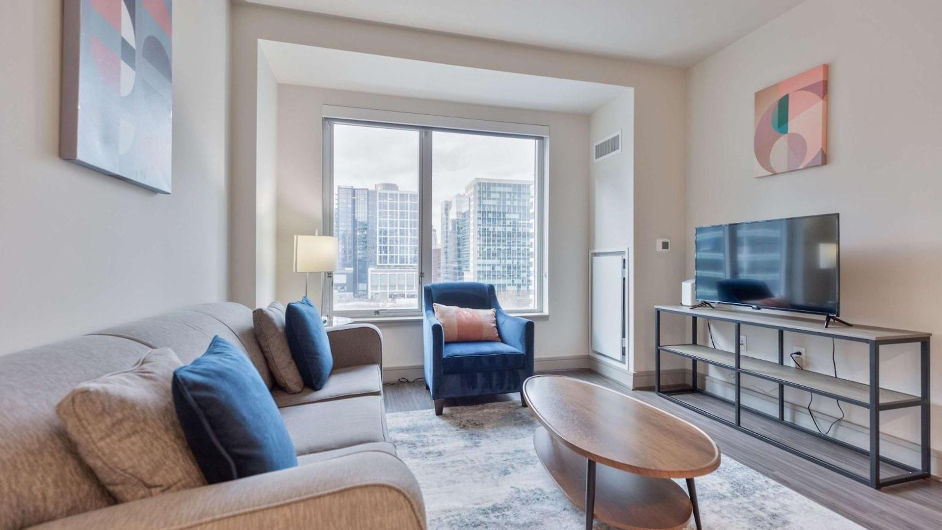 Stylish Downtown Seaport * Boston