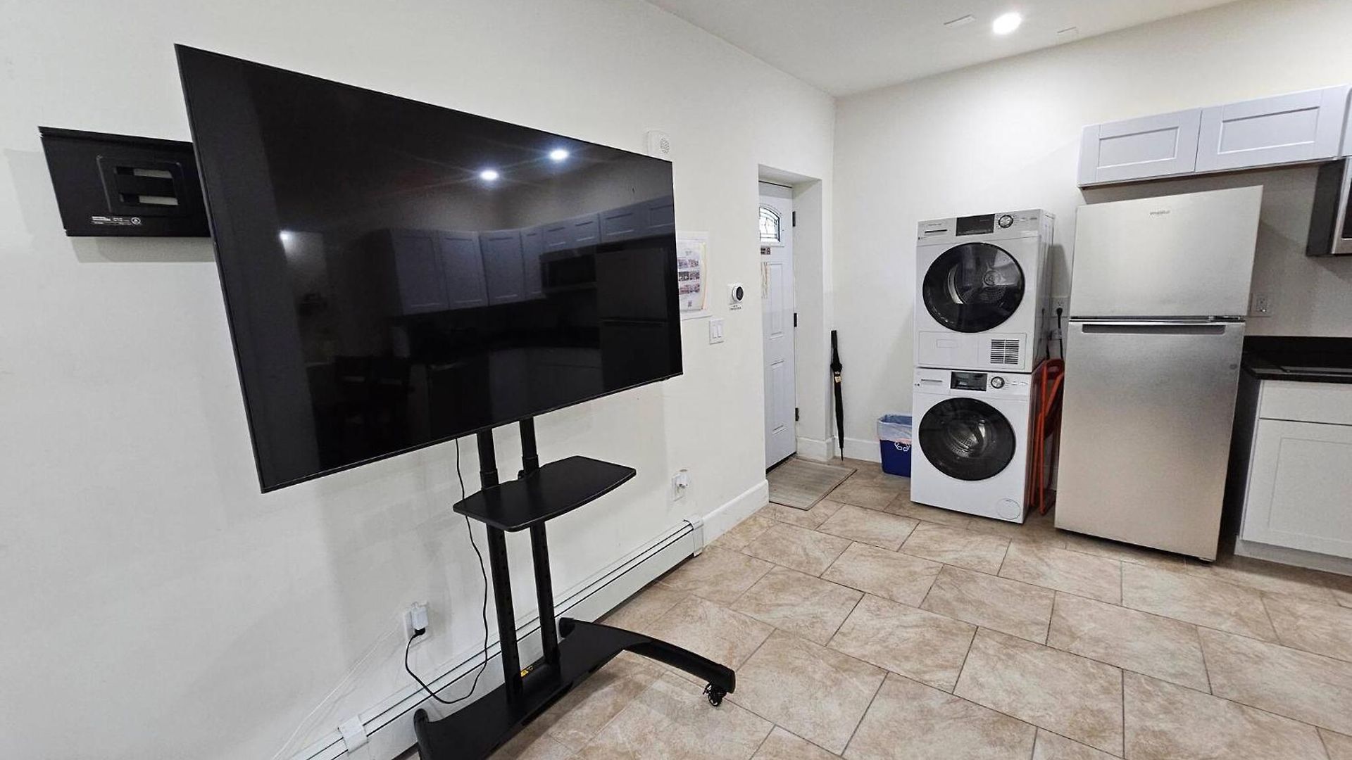 Apartment 1-bedroom Apt-9b1 20 Minutes To Downtown Boston