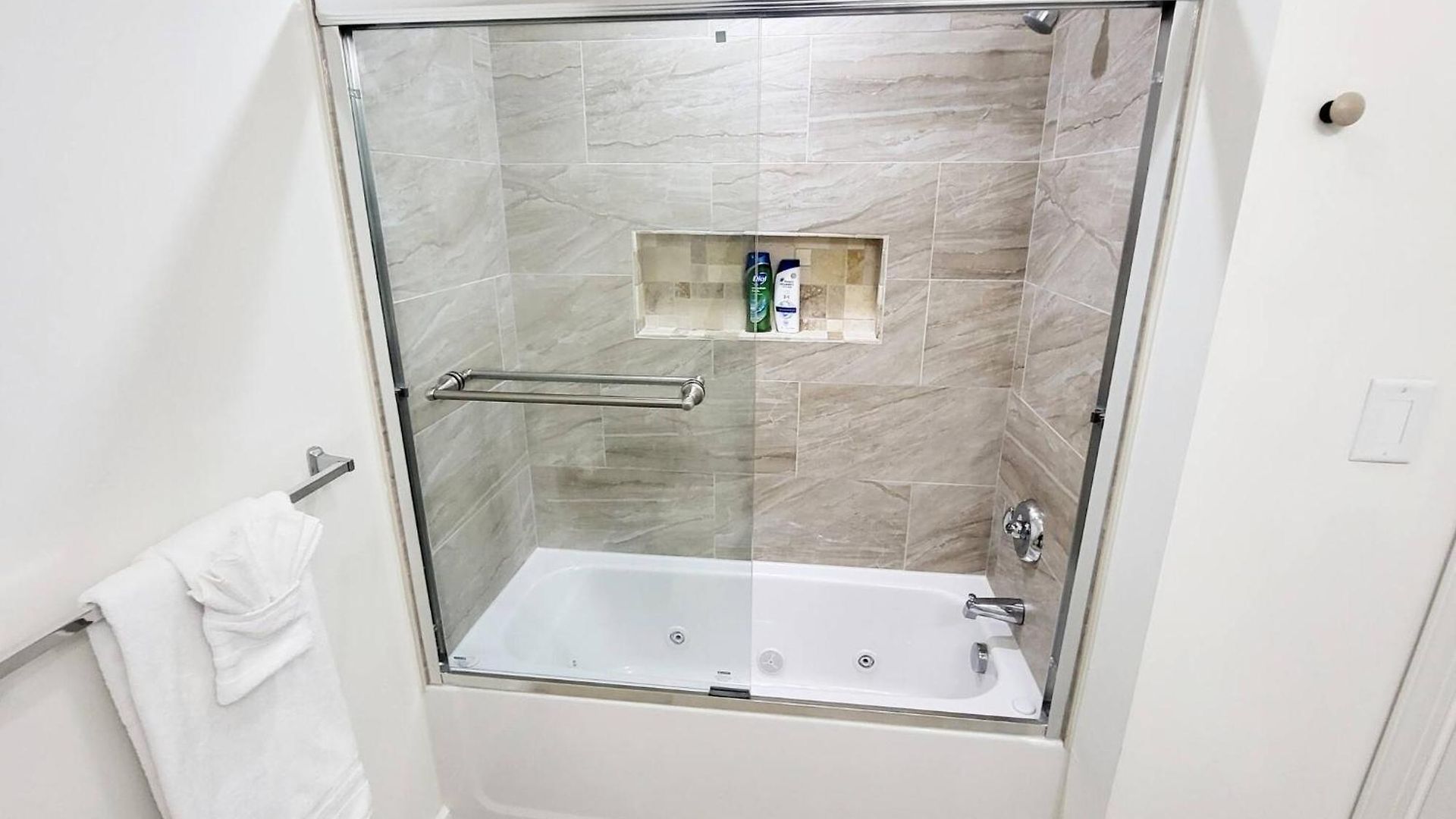 3-bedroom 9b2 20-minuite To Downtown Boston