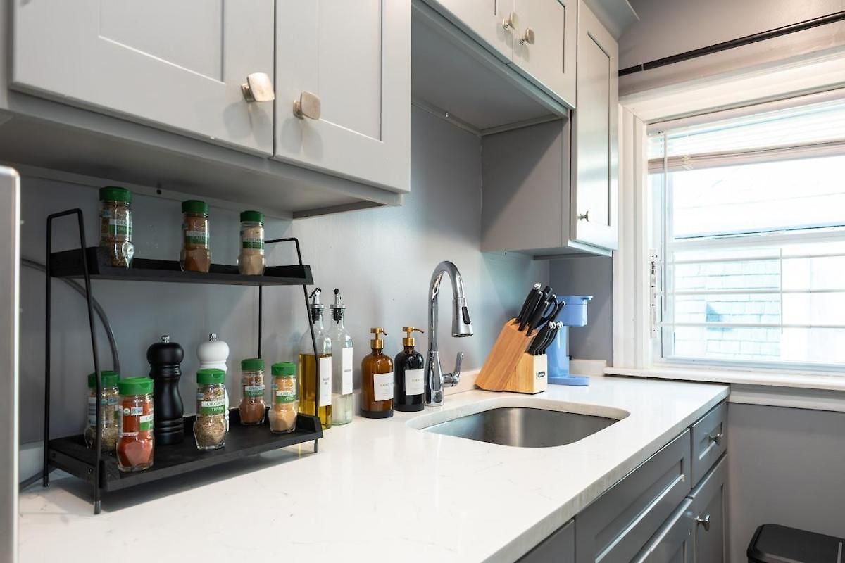 Cozy 3bd, 1ba In - Franklin Park Zoo, Common