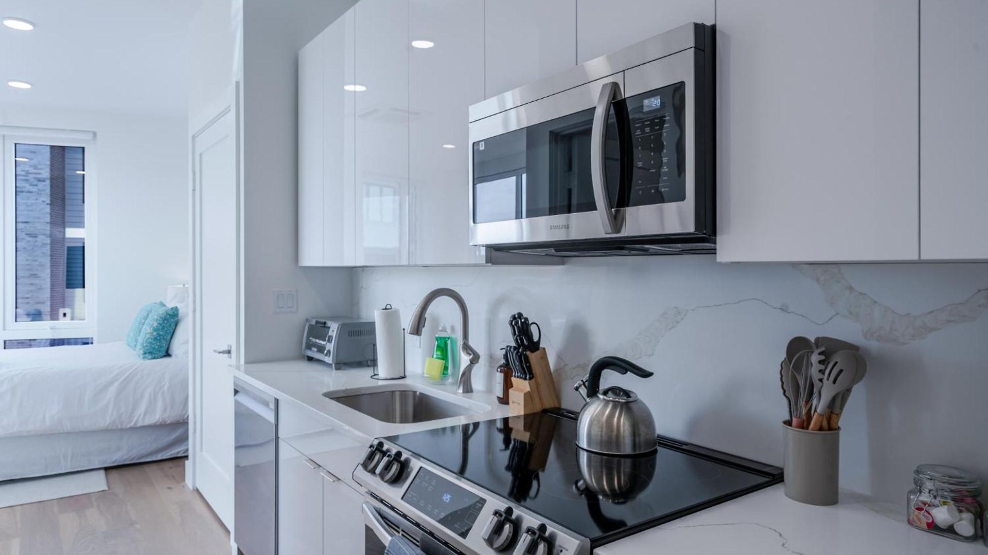 Landing Luxury Studio, Roof Deck, Near Mbta Apartment Boston