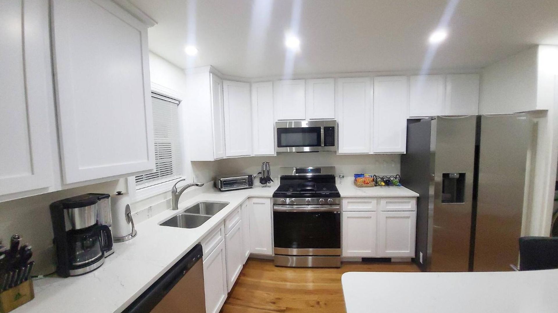 Apartment 3-bedroom Apt-9w2 20-minuite To Downtown Boston