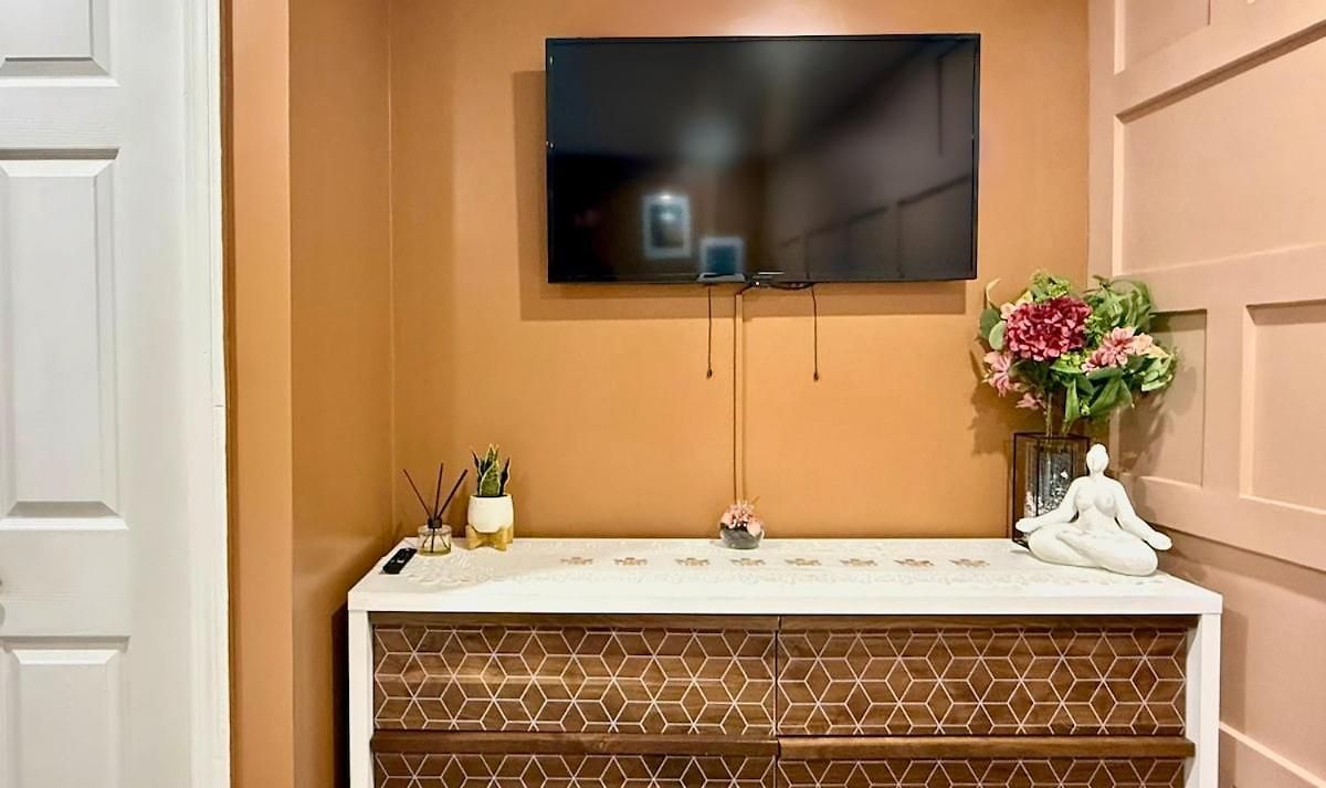 Serene Near Logan International Airport Apartment *