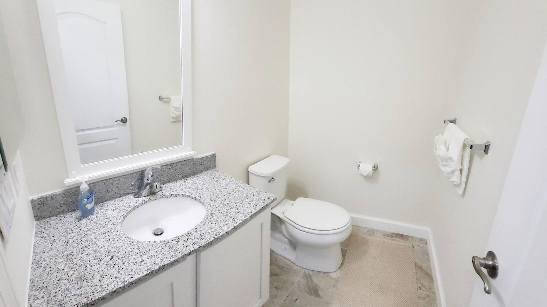 Apartment 3-bedroom 9b2 20-minuite To Downtown