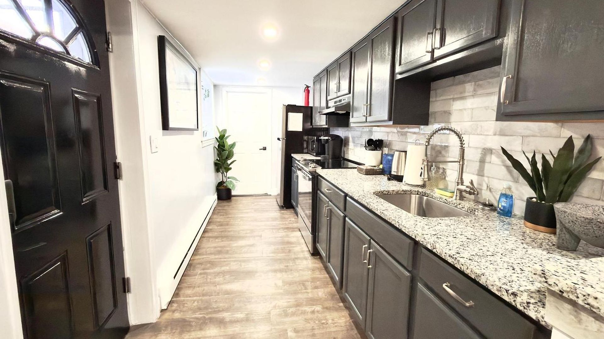 Serene Near Logan International Airport Apartment Boston