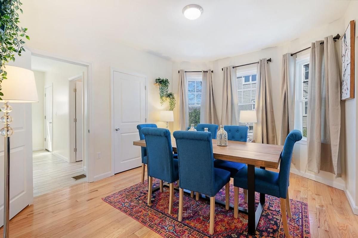 Beautiful 2br In Savin Hill Boston