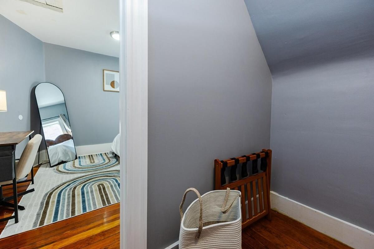 Apartment Cozy 3bd, 1ba In - Franklin Park Zoo, Common