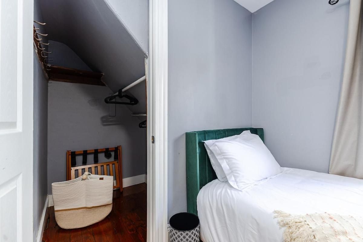 Apartment Cozy 3bd, 1ba In - Franklin Park Zoo, Common