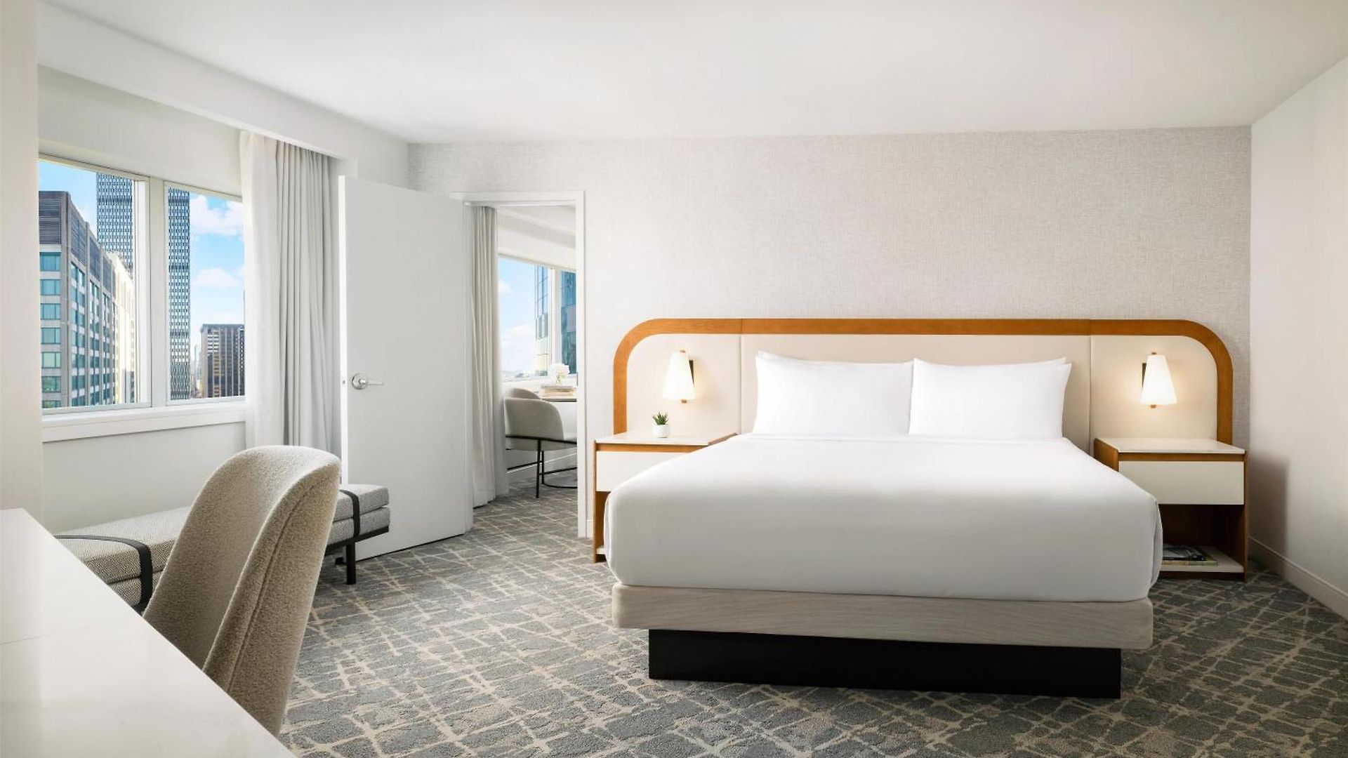 Hilton Back Bay 3*