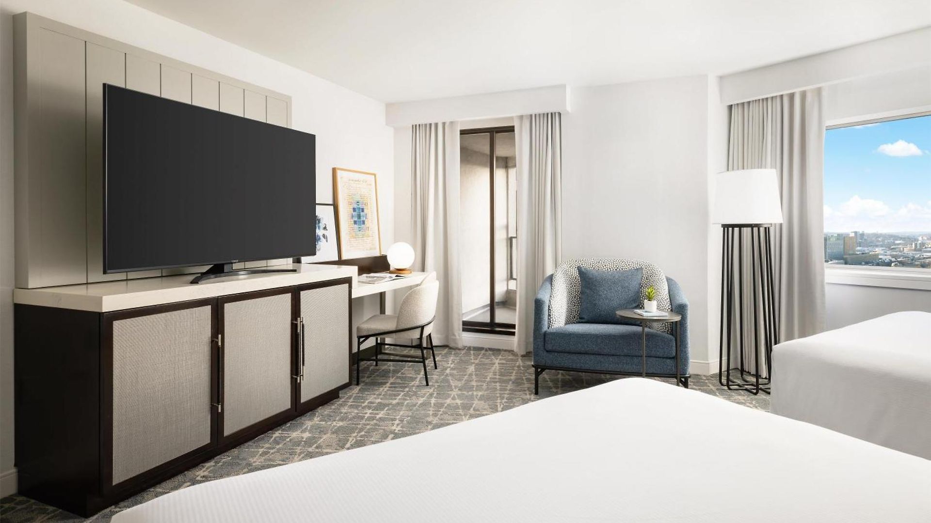 Hilton Back Bay 3*