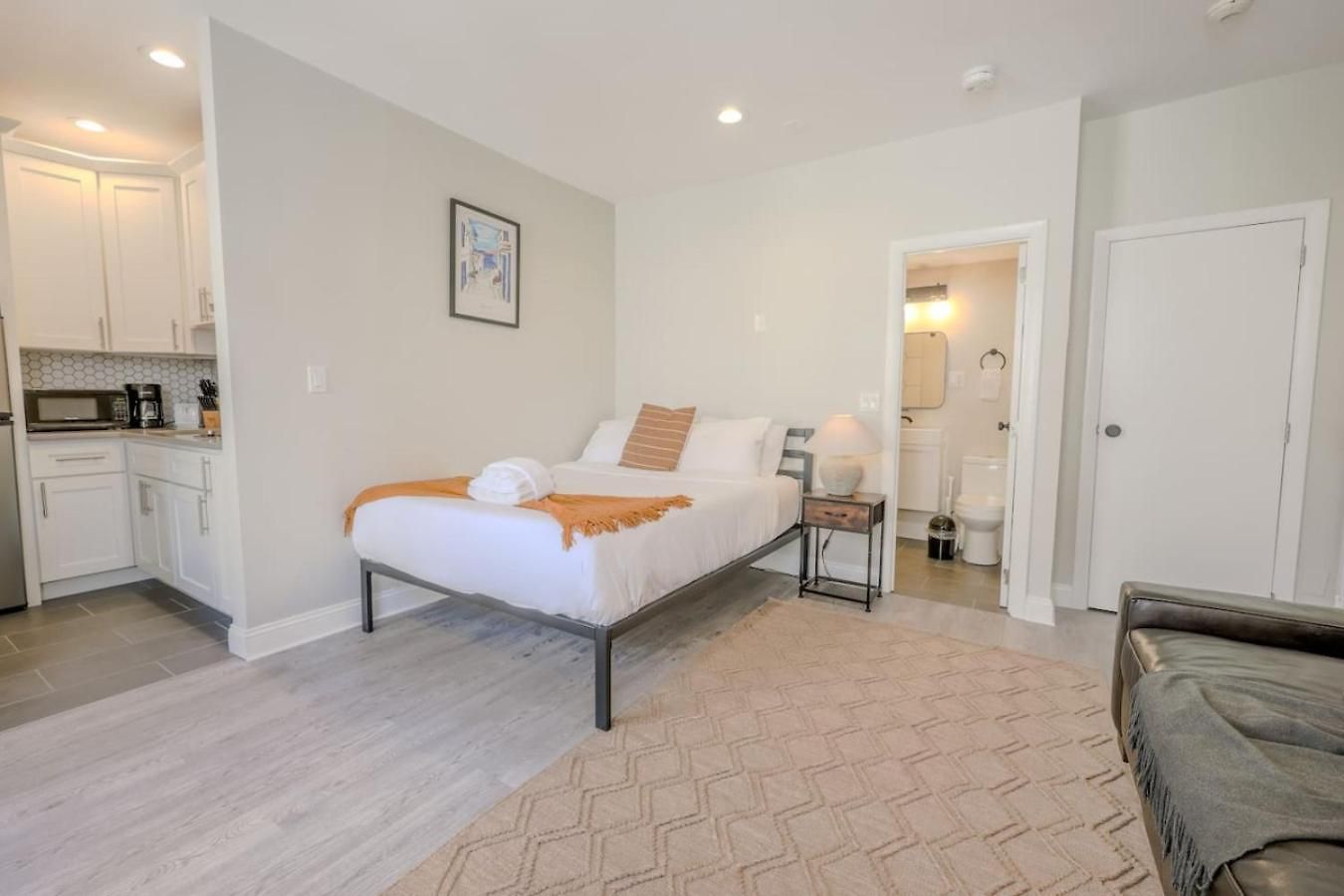 Apartment Sleek In The South End Boston