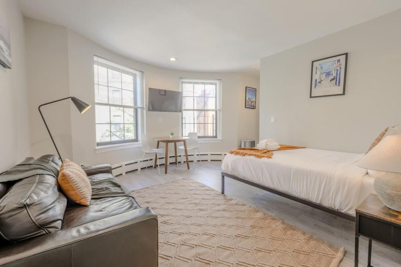 Sleek In The South End Apartment Boston