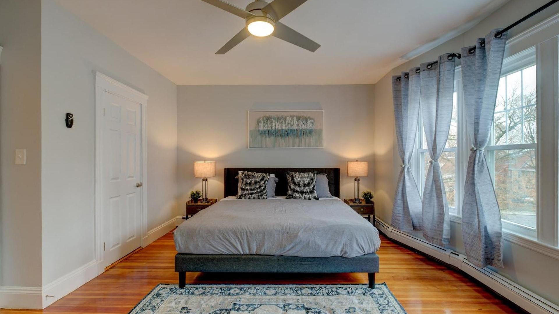 Spacious 2br Apartment *