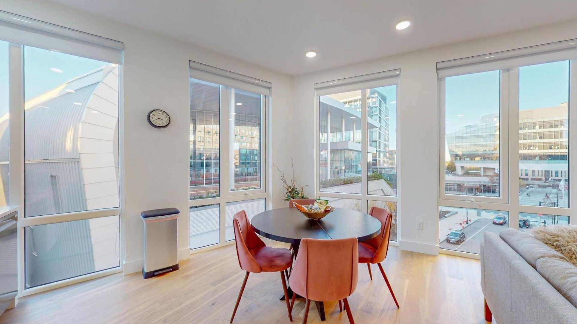 Luxury 2-bed At The Vera Rooftop Deck, Near Mbta Apartment *