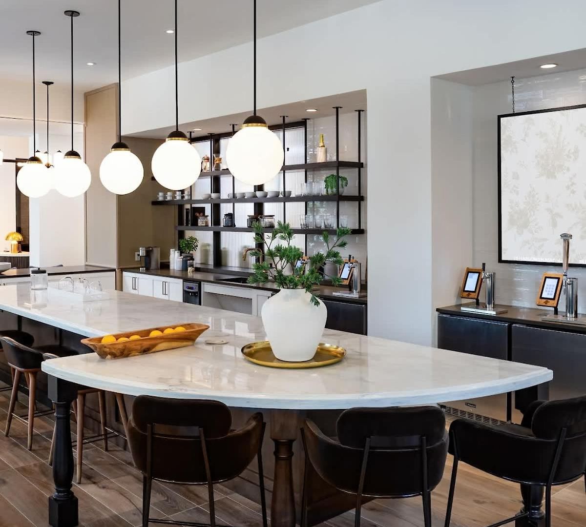 Seaport Fireplace Gym & Pool Access Boston