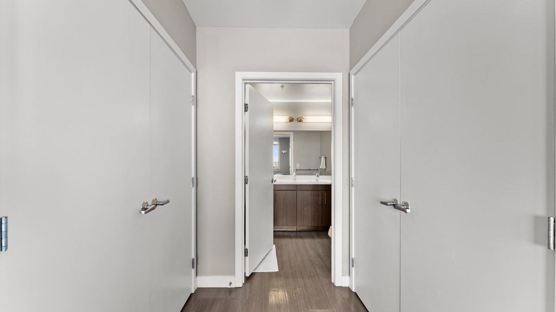 Beautiful Centrally Located 3 Bedroom Apartment