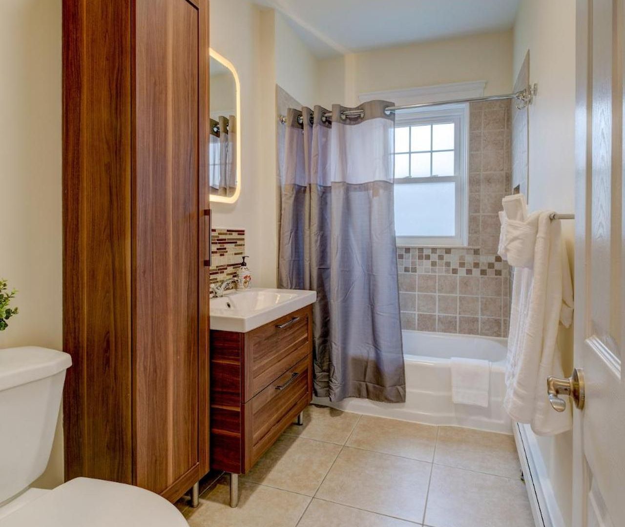 Apartment Spacious 2br *