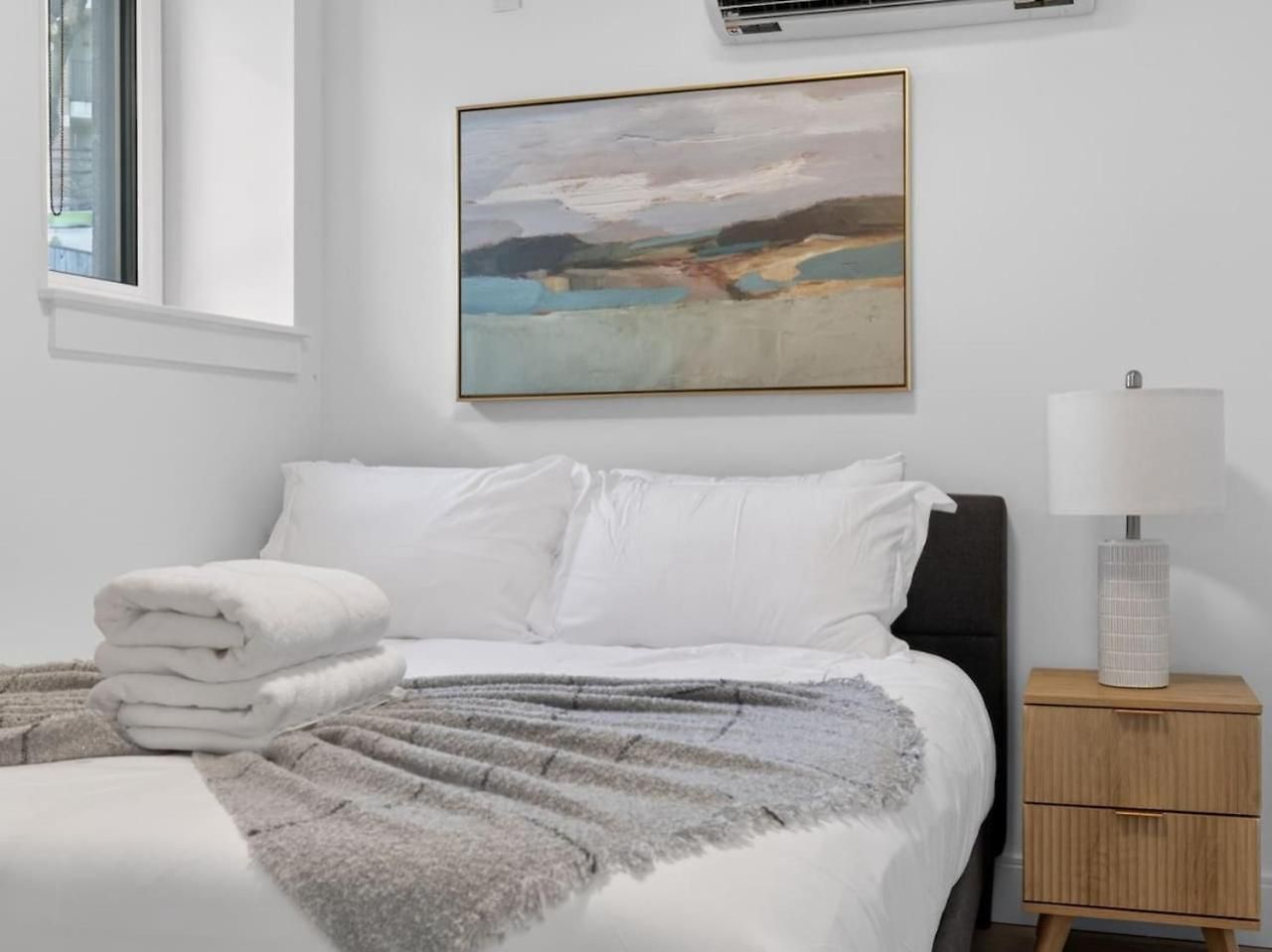 Apartment Luxury 2br In Near Harvard! *