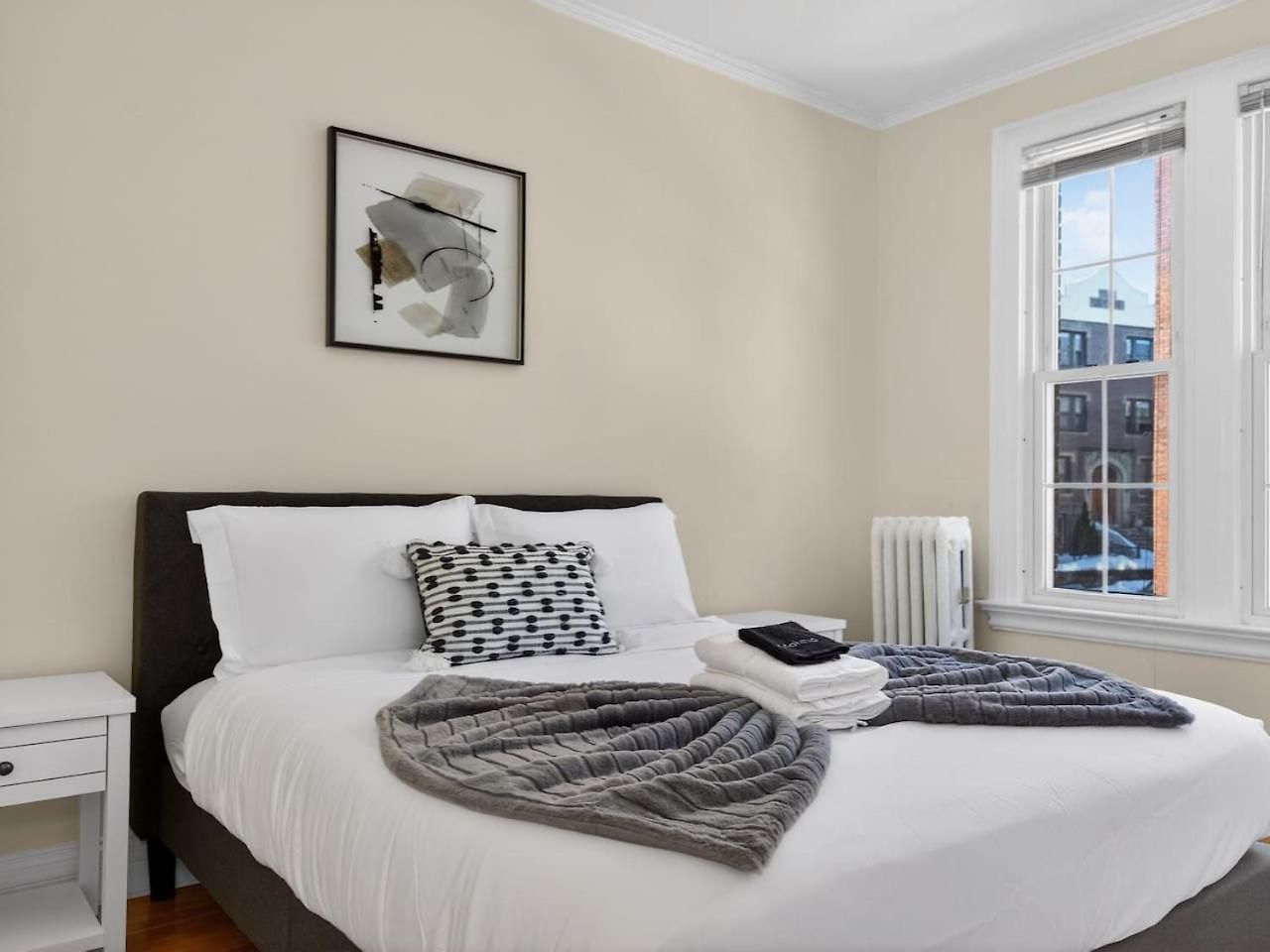 Apartment Charming 2br In