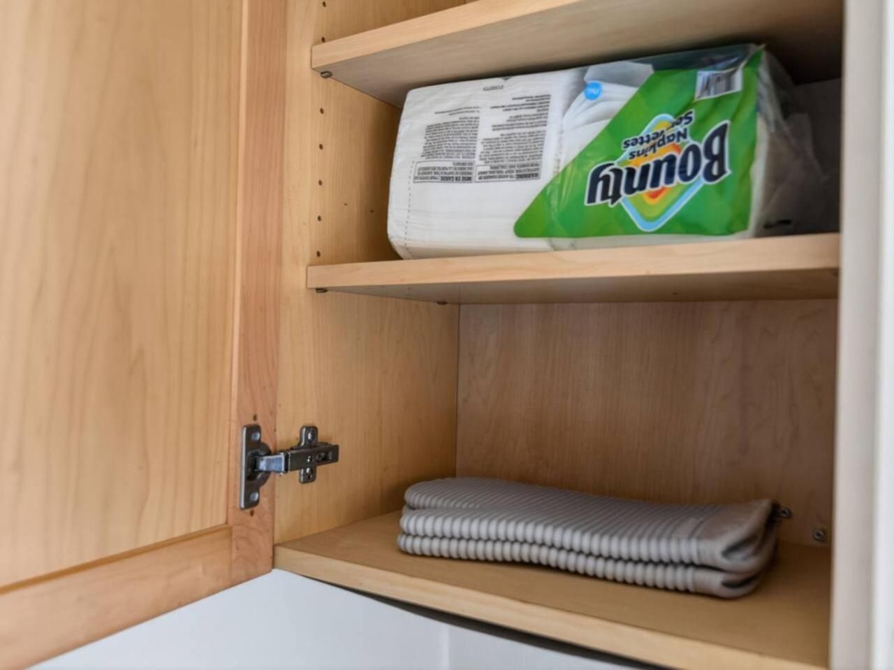 Charming 2br In Apartment Boston
