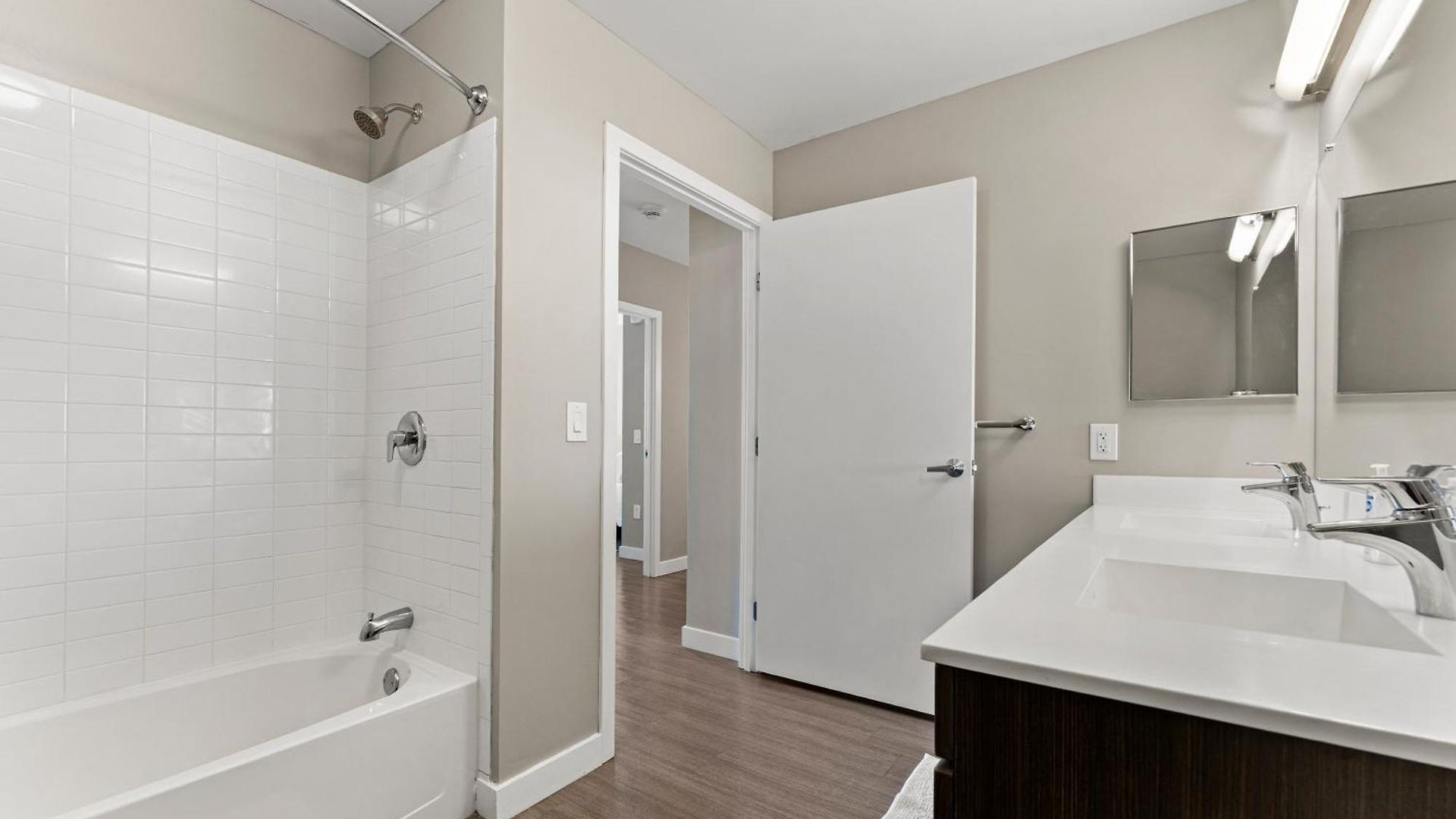 Beautiful Centrally Located 3 Bedroom Boston