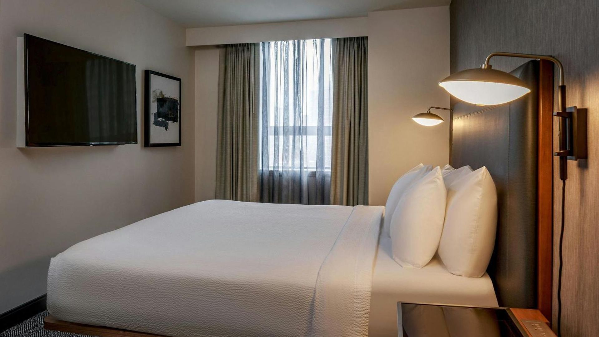 Courtyard By Marriott Downtown Boston