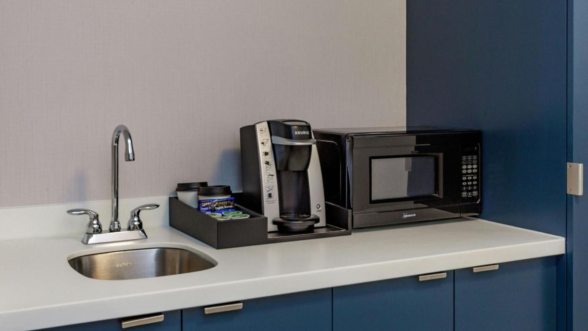 Courtyard By Marriott Downtown Hotel 4*