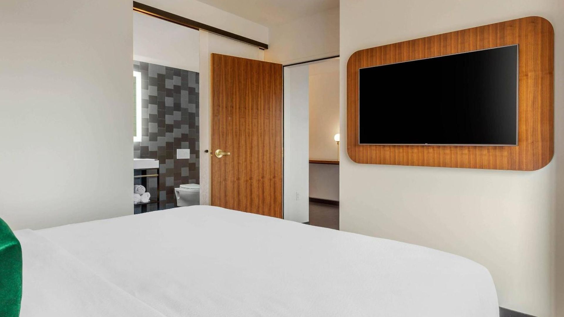 Cambria Downtown - Seaport Hotel Boston