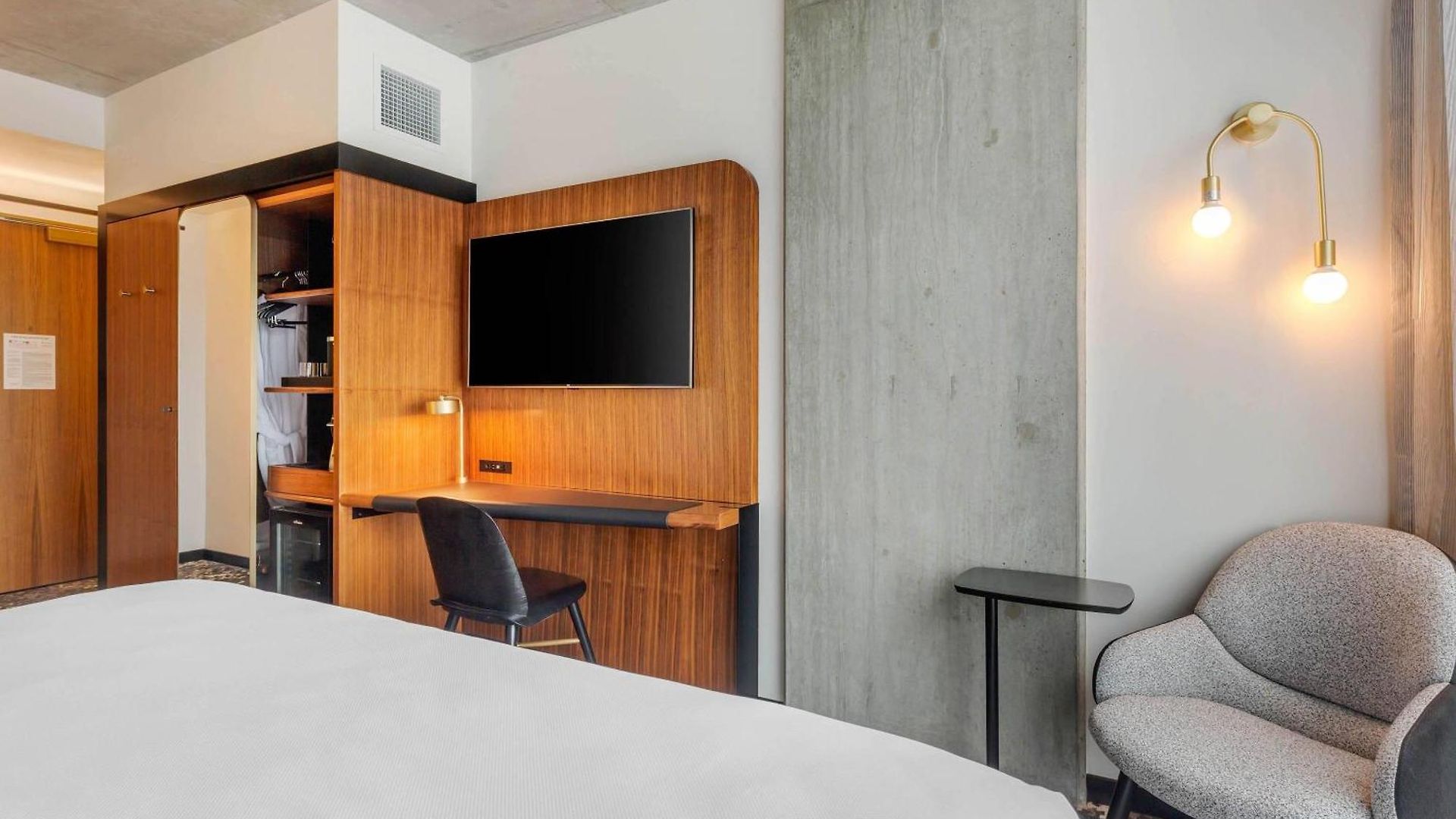 Cambria Downtown - Seaport 4*