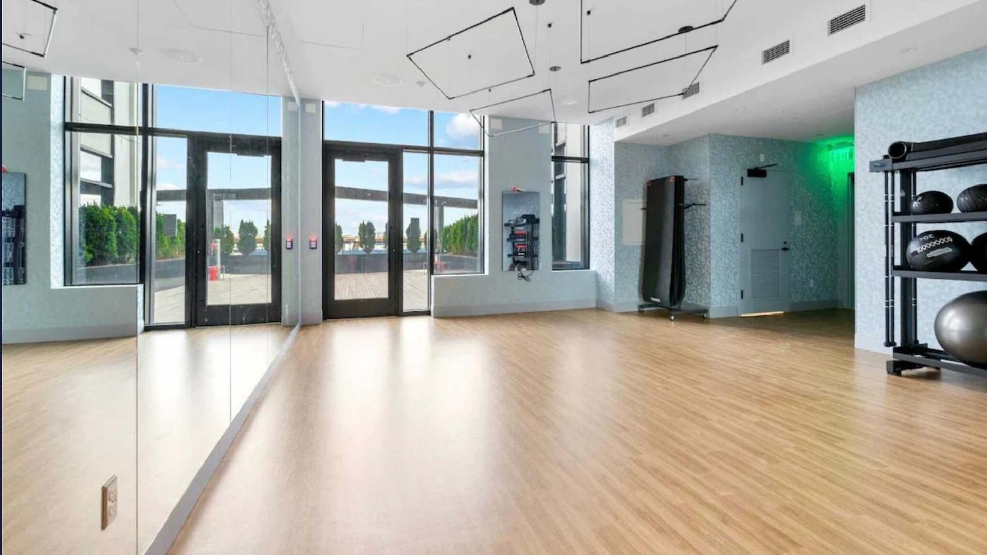 South End Ideal For Business Trips