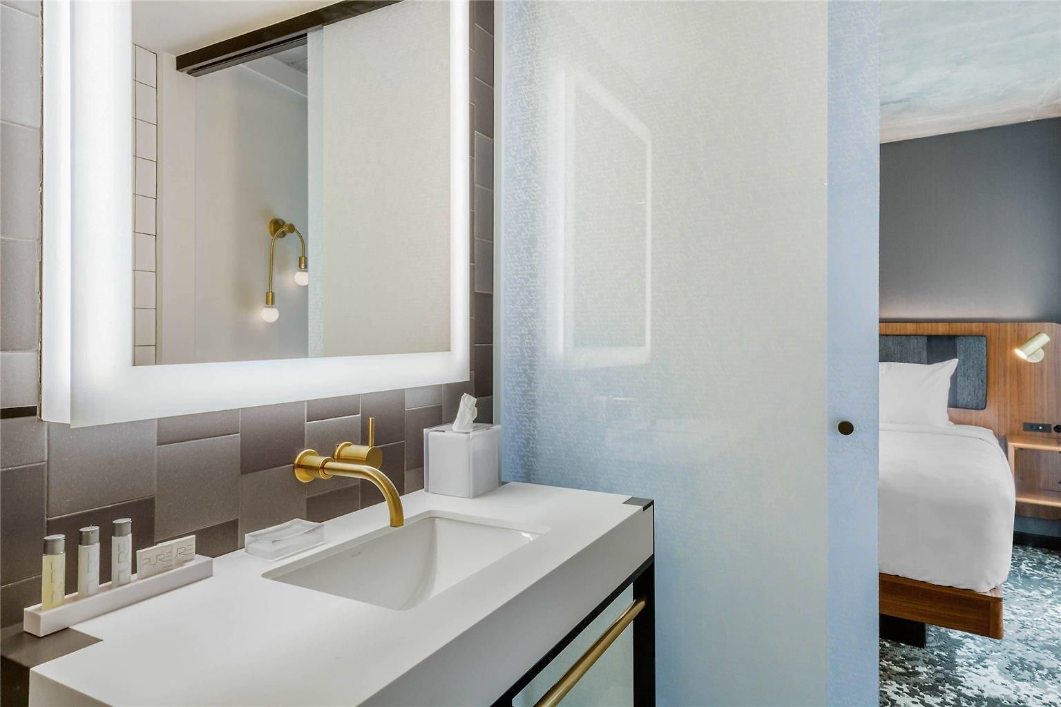 Cambria Downtown - Seaport 4*