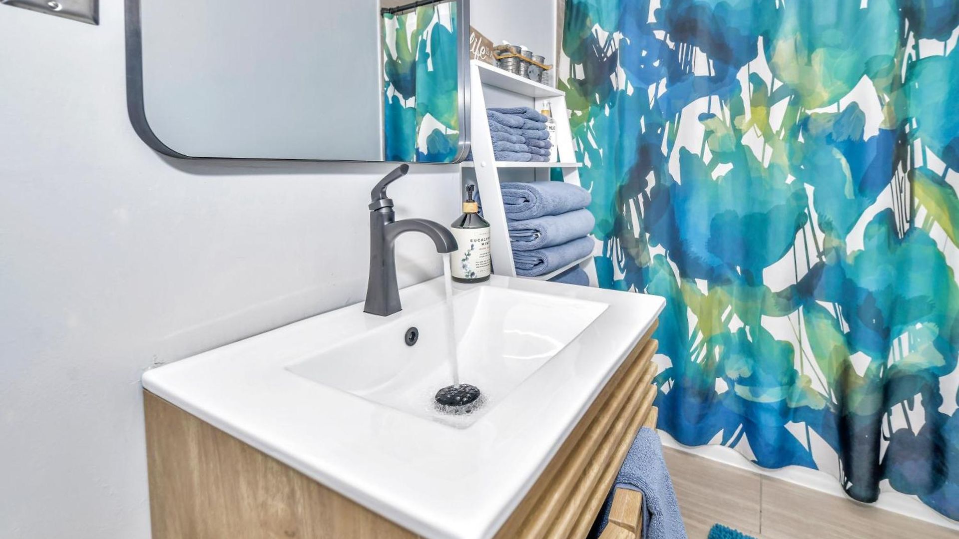 Comfort Apartment *