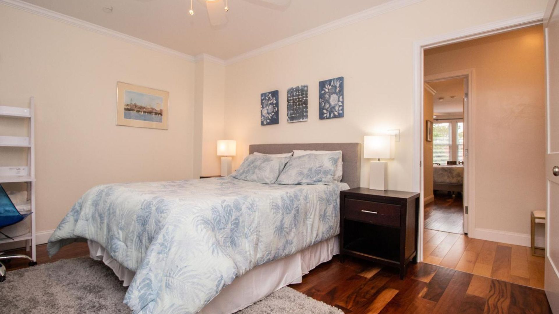 2 Bedroom Unit W Elevator & In-unit Laundry Apartment Boston