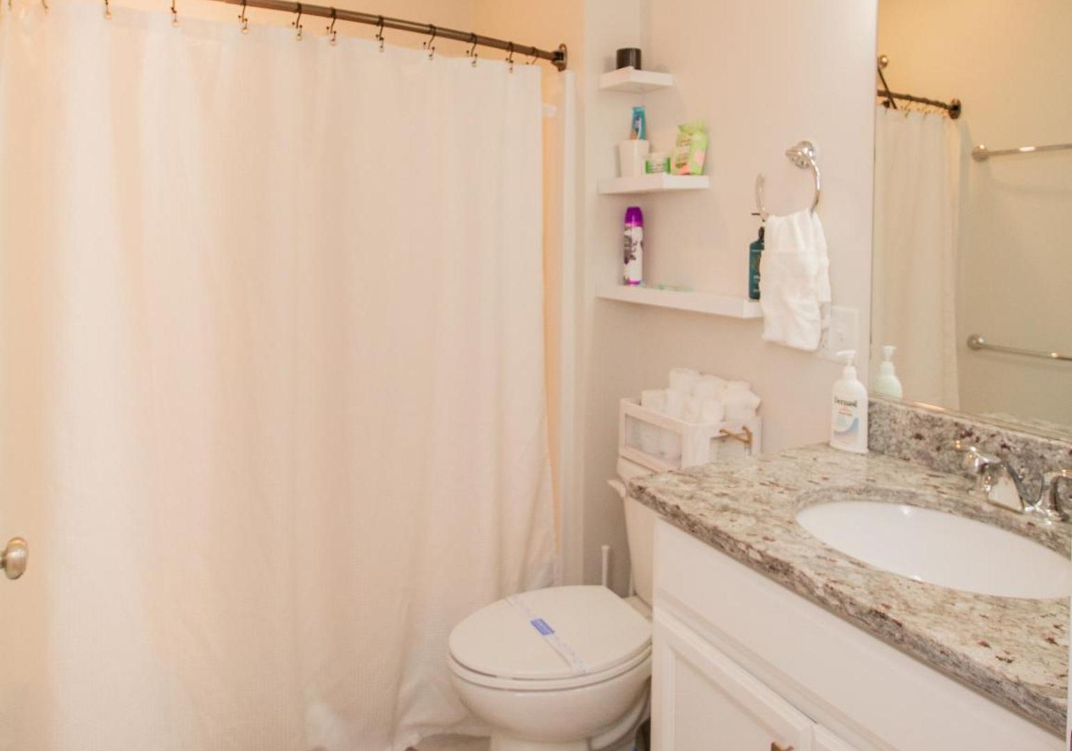 2 Bedroom Unit W Elevator & In-unit Laundry * Boston
