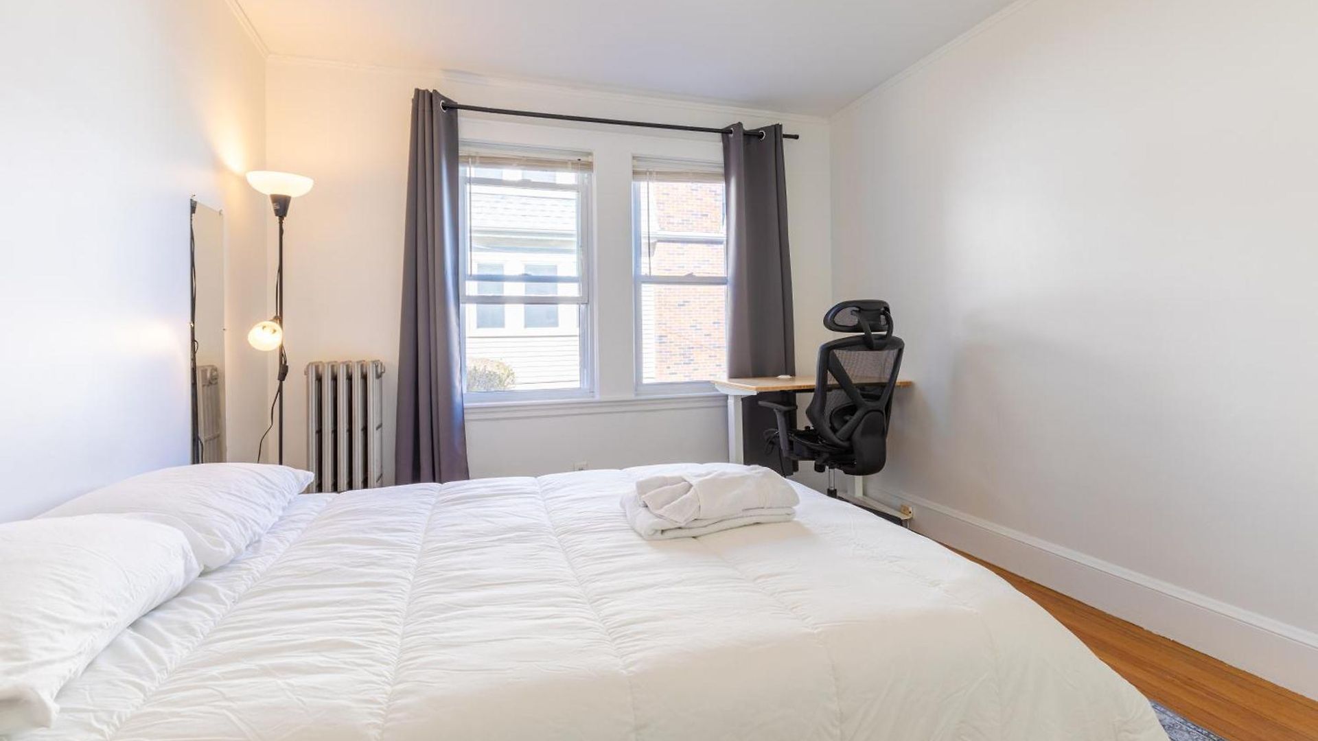 152 Quite & Bright & Spacious In Brighton *