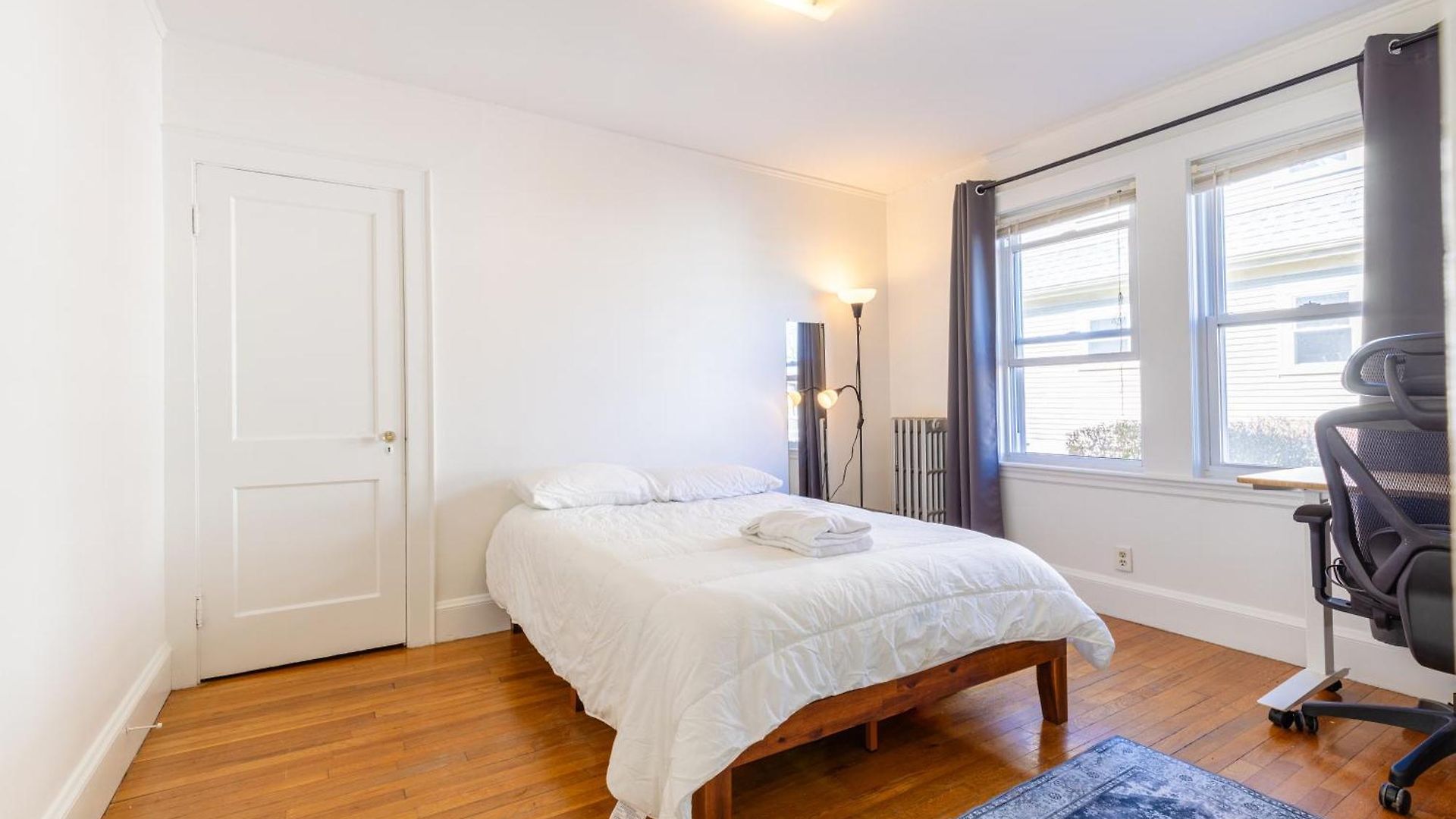 152 Quite & Bright & Spacious In Brighton