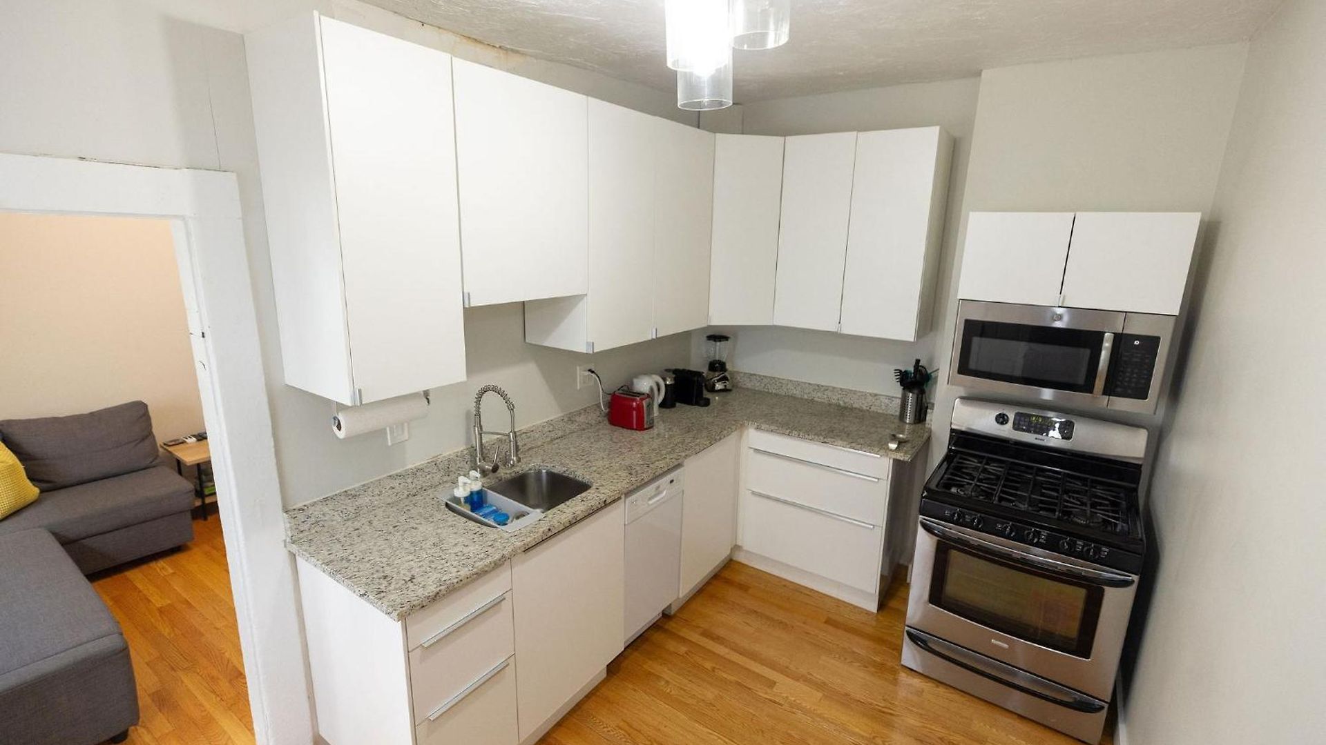 Apartment Your Base, Cozy 2br Boston